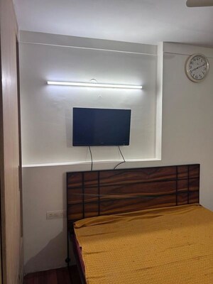 Room in 3 BHK Apartment at Shipra Srishti, Ahinsa Khand 1 – for Rent