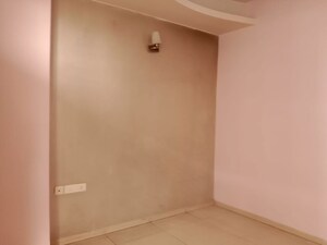 Room in 3 BHK Apartment at Saya Desire Residency, Ahinsa Khand 2 – for Rent