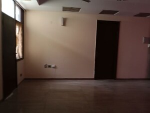 Room in 3 BHK Apartment at Saya Desire Residency, Ahinsa Khand 2 – for Rent