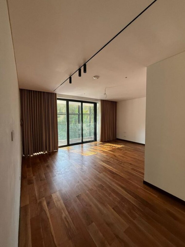 Room, embassy-boulevard 6 Bedroom 7310 Sq.Ft. Villa In Yelahanka Bangalore 9811484