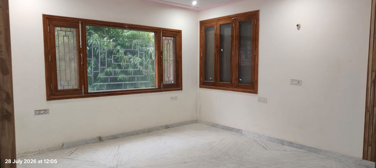 3 BHK +  1385 Sq.Ft. Apartment in Nirala Estate II