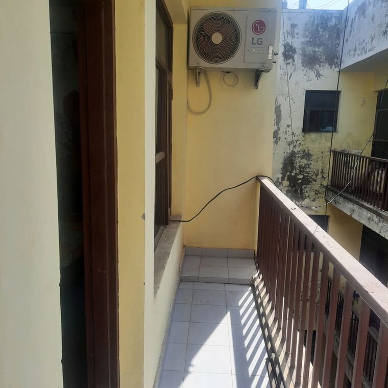 Balcony, bajwa-sunny-enclave 2 Bedroom 900 Sq.Ft. Builder Floor In Jandpur Chandigarh 10588126