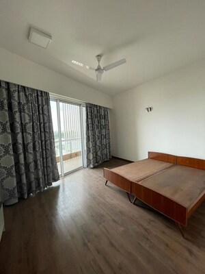 Bedroom in 4 BHK Apartment at Binny Crescent, Benson Town – for Sale