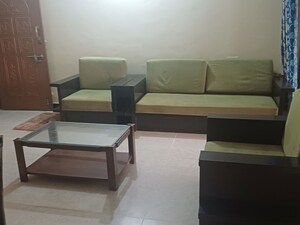 Team Area in 2 BHK Apartment at Eden Woods complex, Manpada – for Rent