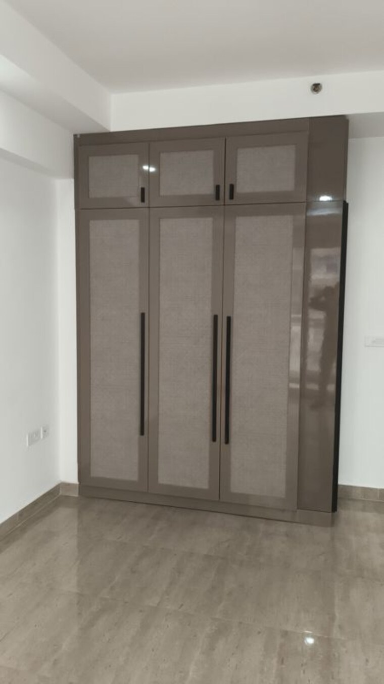Room, sector 74 3 Bedroom 2223 Sq.Ft. Apartment In Sector 74 Noida 10588137
