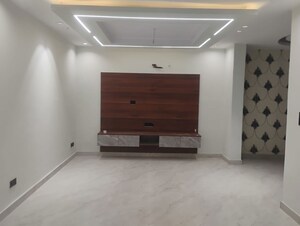 Room in 3 BHK Builder Floor at M3M Terraces, Sector 36 – for Sale