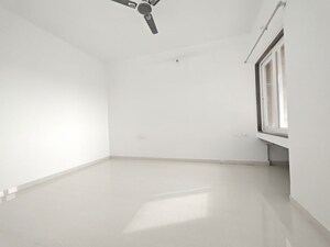 Room in 2 BHK Apartment at Arihant Aspire, Palaspe Phata – for Rent