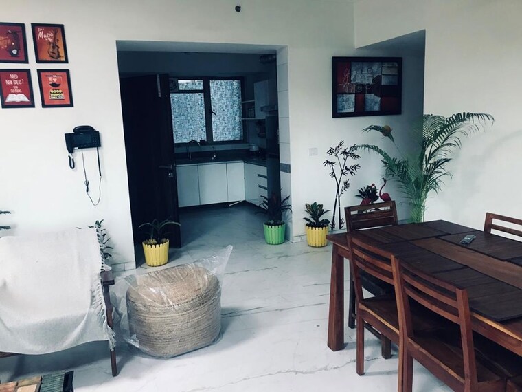 Living Room, tata-primanti-phase-2 3 Bedroom 2200 Sq.Ft. Apartment In Sector 72 Gurgaon 10588149