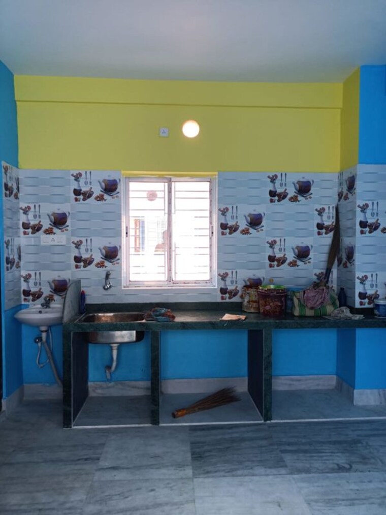 Kitchen, larica-tolly 2 Bedroom 850 Sq.Ft. Apartment In Tollygunge Kolkata 10588389