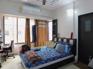 Bedroom in 3 BHK Apartment at Videocon Towers B CHS LTD, Kandivali East – for Sale