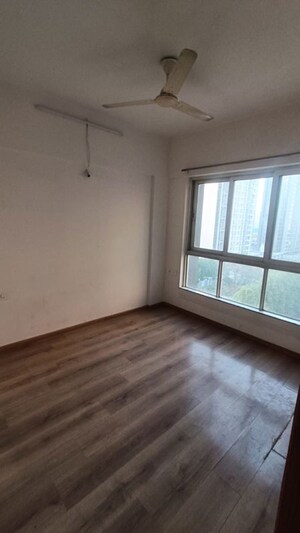 Room in 2 BHK Apartment at Florida River Bank, Mundhwa – for Rent