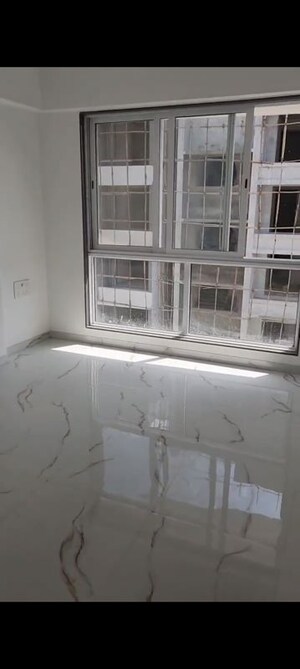 Room in 2 BHK Apartment at Ghatkopar West – for Rent