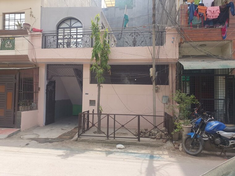 Exterior View, vasundhara sector 2b 2.5 Bedroom 100 Sq.Yd. Independent House In Vasundhara Sector 2b Ghaziabad 9971762