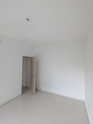 Room in 2 BHK Apartment at L And T Rejuve 360, Mulund West – for Rent