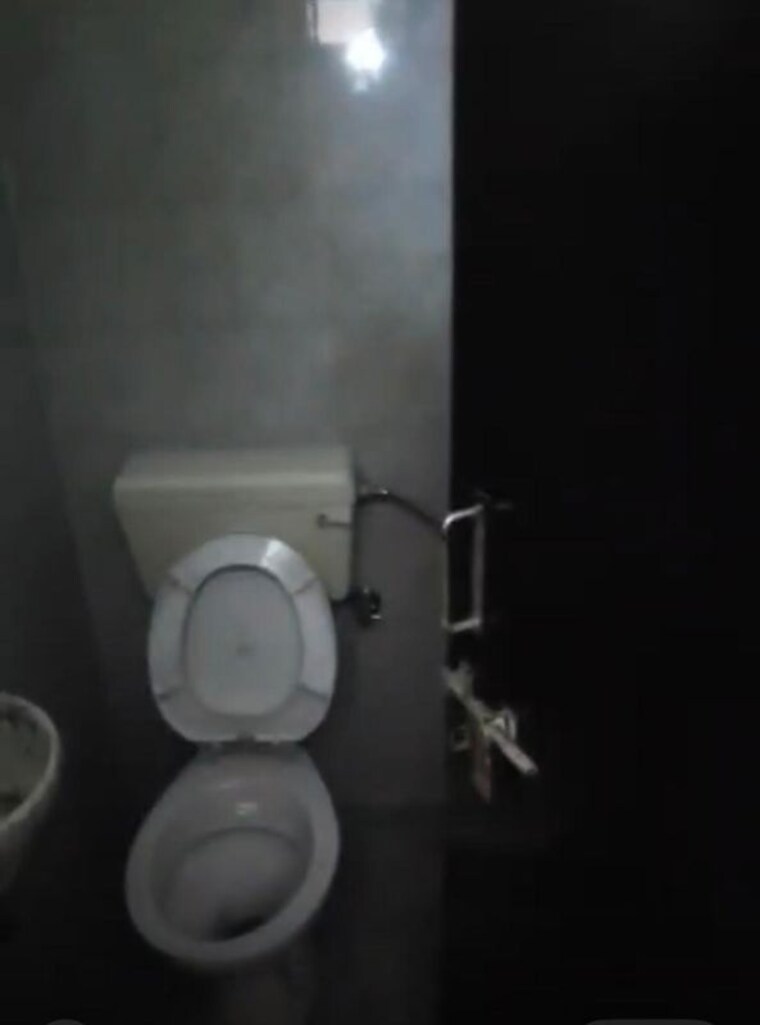 Bathroom, value-meadows-vista 2 Bedroom 933 Sq.Ft. Apartment In Raj Nagar Extension Ghaziabad 10588404