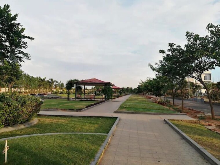 Garden, vishal-sanjivini 4 Bedroom 3212 Sq.Ft. Villa In Tukkuguda Hyderabad 10588420