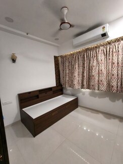 2 BHK + Servant Room Apartment For Rent in Charisma Shree Laxmi Nivas CHSL Annex