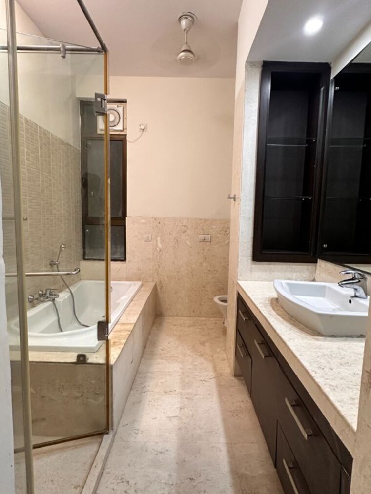 Kitchen, ss-hibiscus 4 Bedroom 4400 Sq.Ft. Apartment In Sector 50 Gurgaon 10588366