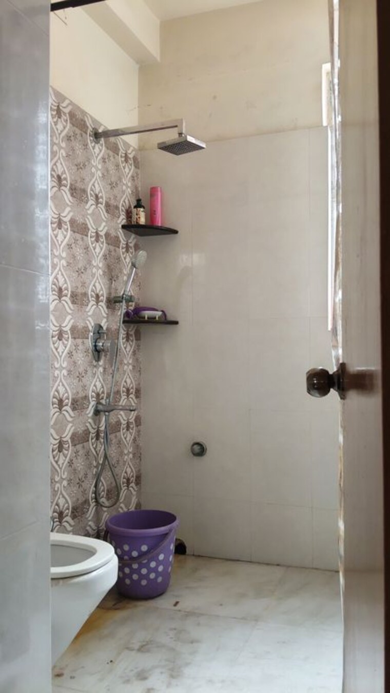 Bathroom, santoshpur 3 Bedroom 1100 Sq.Ft. Apartment In Santoshpur Kolkata 10588459