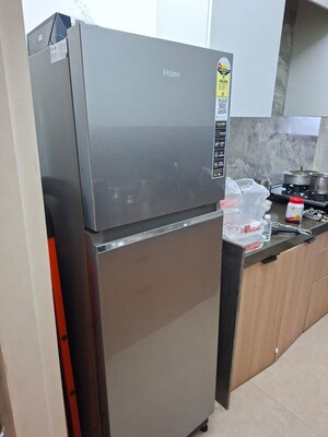 Furnished Amenities in 2 BHK Apartment at Adityaraj Shivraj, Vikhroli East – for Rent