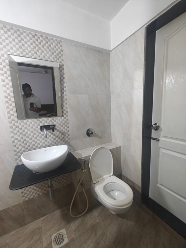 Bathroom, laxcon-plaza 2 Bedroom 1300 Sq.Ft. Apartment In Nerul Navi Mumbai 10588476