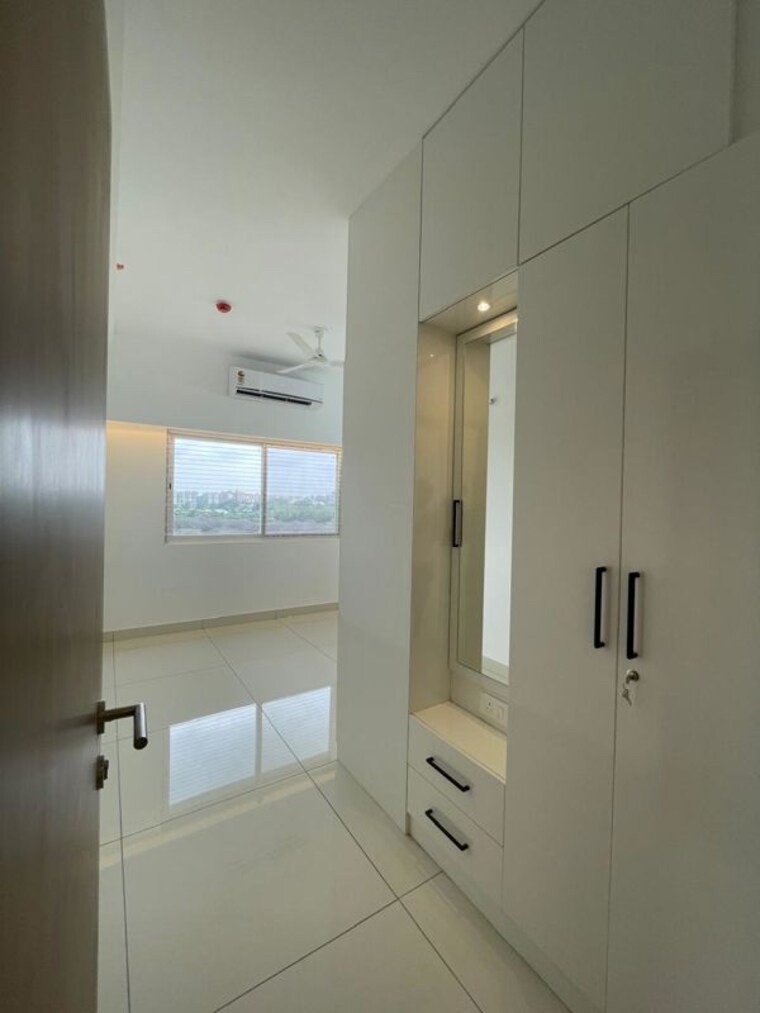 Bathroom, meridian-park-at-the-prestige-city 3 Bedroom 1650 Sq.Ft. Apartment In Sarjapur Road Bangalore 10588474