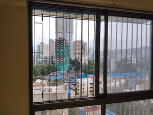 Room in 1 BHK Apartment at Chandak Nishchay, Borivali East – for Rent