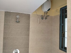 Furnished Amenities in 1 BHK Apartment at Chandak Nishchay, Borivali East – for Rent