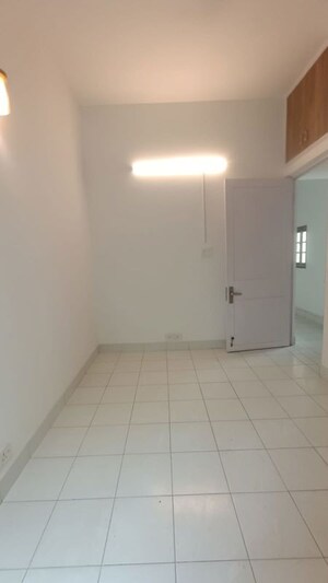 Room in 1 BHK Builder Floor at Malviya Nagar – for Rent