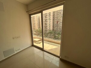 Room in 3 BHK Villa at Amrapali Leisure Valley – for Sale