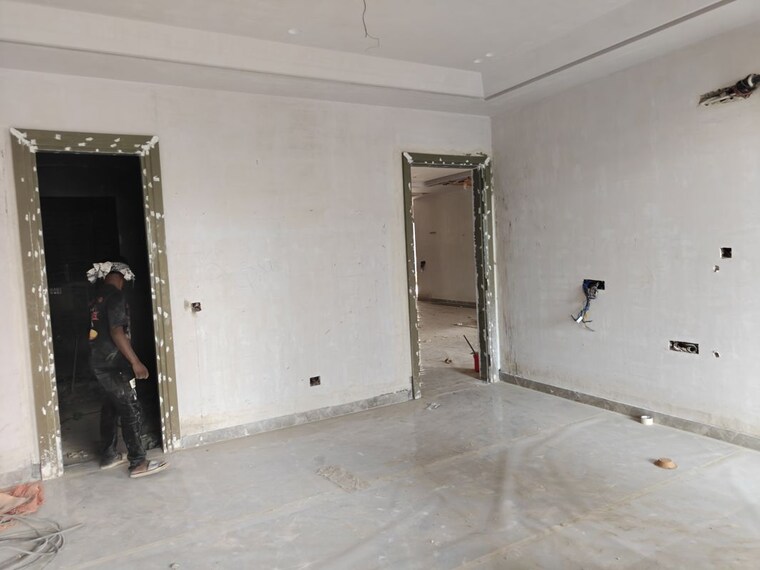 Bedroom, model town 4 Bedroom 485 Sq.Yd. Builder Floor In Model Town Delhi 10588529