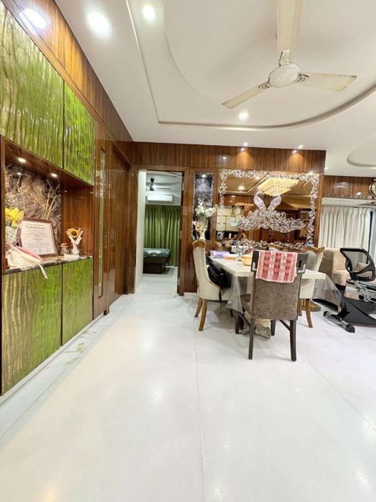 Team Area, hubtown-sunstone 3 Bedroom 1300 Sq.Ft. Apartment In Bandra East Mumbai 10588538