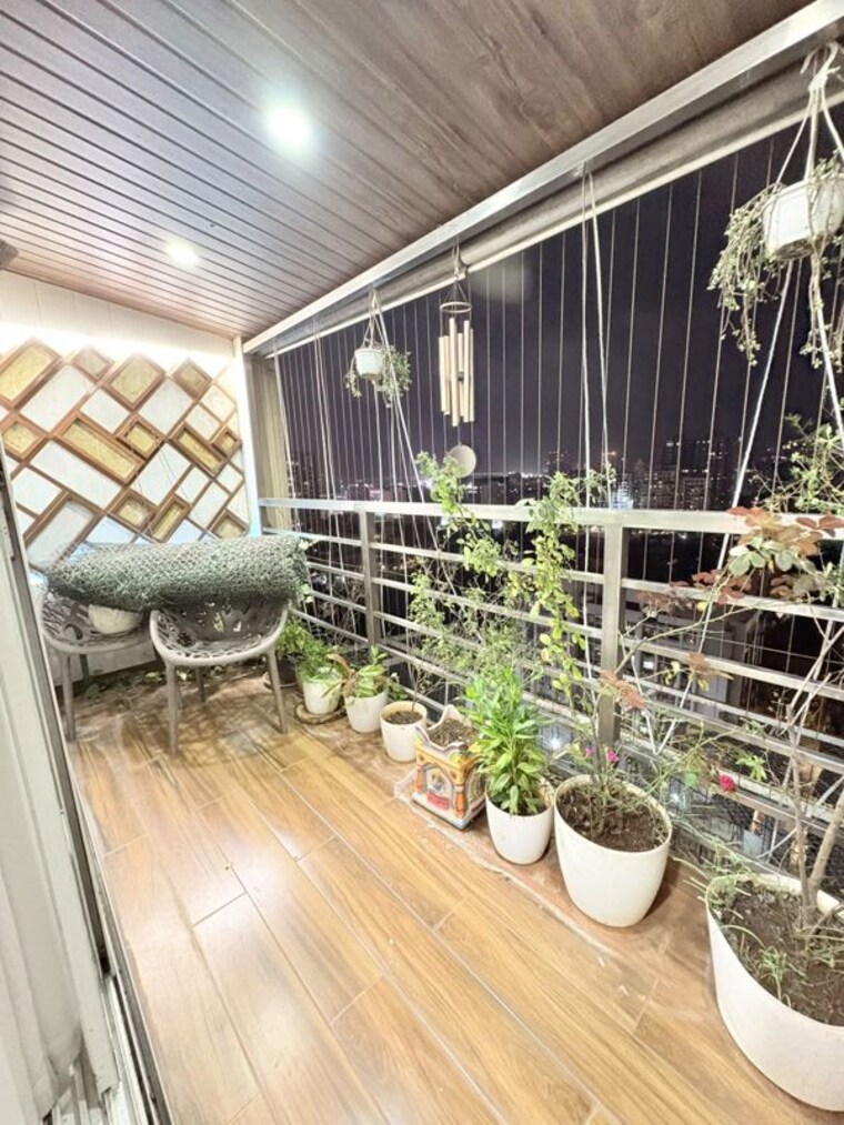 Balcony, hubtown-sunstone 3 Bedroom 1300 Sq.Ft. Apartment In Bandra East Mumbai 10588538
