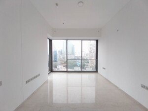 Room in 4 BHK Apartment at Rustomjee Crown, Prabhadevi – for Rent