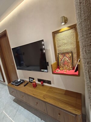 Furnished Amenities in 1.5 BHK Apartment at Antariksh Ace, Bandra East – for Rent