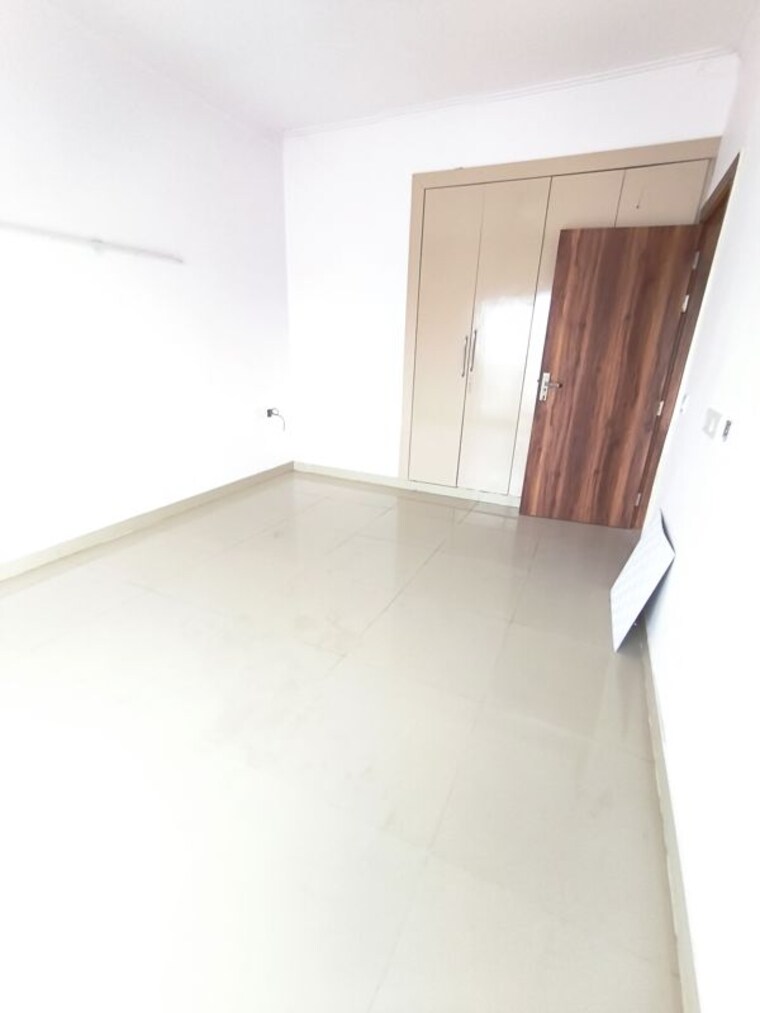 Room, central-park-flower-valley-aqua-front-towers 3 Bedroom 1789 Sq.Ft. Apartment In Sohna Sector 33 Gurgaon 10588605