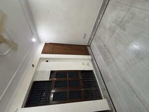 Staircase in 3 BHK Independent House at Sector 52 – for Rent