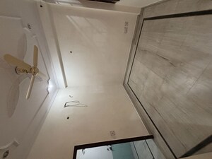 Kitchen in 3 BHK Independent House at Sector 52 – for Rent