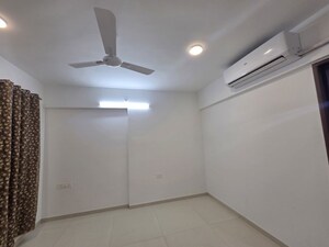Room in 3 BHK Apartment at Kanchan Osian One and Only, Koregaon Park – for Rent
