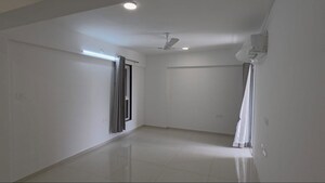 Room in 3 BHK Apartment at Kanchan Osian One and Only, Koregaon Park – for Rent