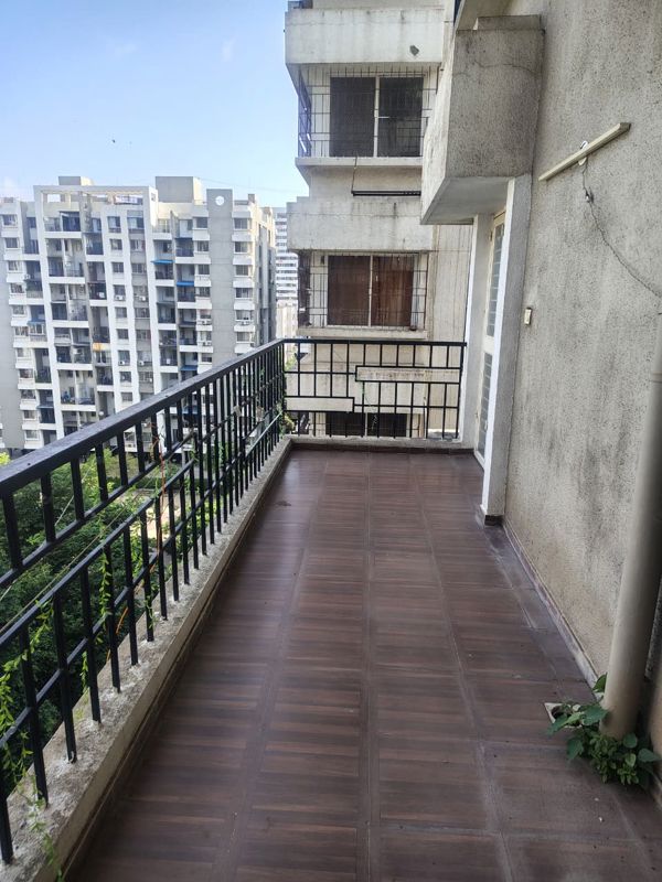 2 BHK 1050 Sq.Ft. Apartment in Amit Colori