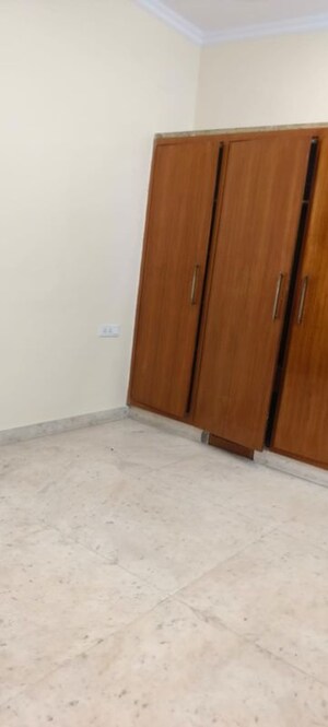 Room in 2 BHK Independent House at Sector 61 – for Rent