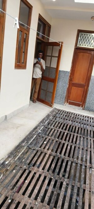 Bedroom in 2 BHK Independent House at Sector 61 – for Rent