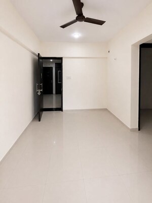 Room in 2 BHK Apartment at Sai Shradha Phase 1, Dahisar East – for Rent