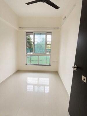 Room in 2 BHK Apartment at Sai Shradha Phase 1, Dahisar East – for Rent