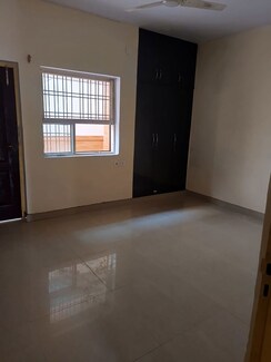 3 BHK + Extra Room Villa For Rent in Omaxe Avenue