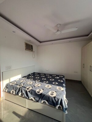 Bedroom in 3 BHK Builder Floor at BPTP Amstoria, Sector 102 – for Rent