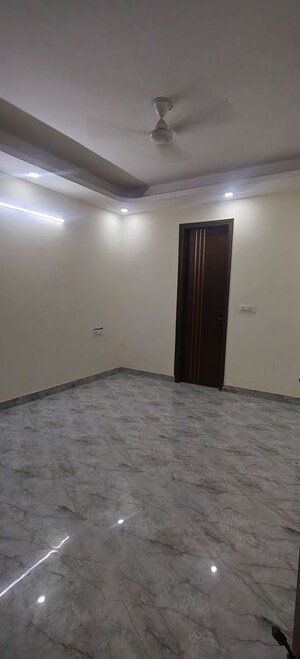 Room in 3 BHK Builder Floor at Chattarpur – for Sale