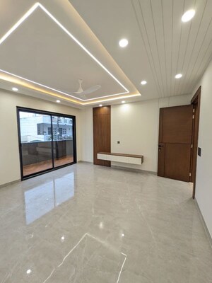 Room in 3 BHK Builder Floor at Adani M2K Oyster Grande, Sector 102 – for Sale