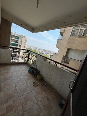 Kitchen in 3 BHK Builder Floor at Sector 9a – for Sale